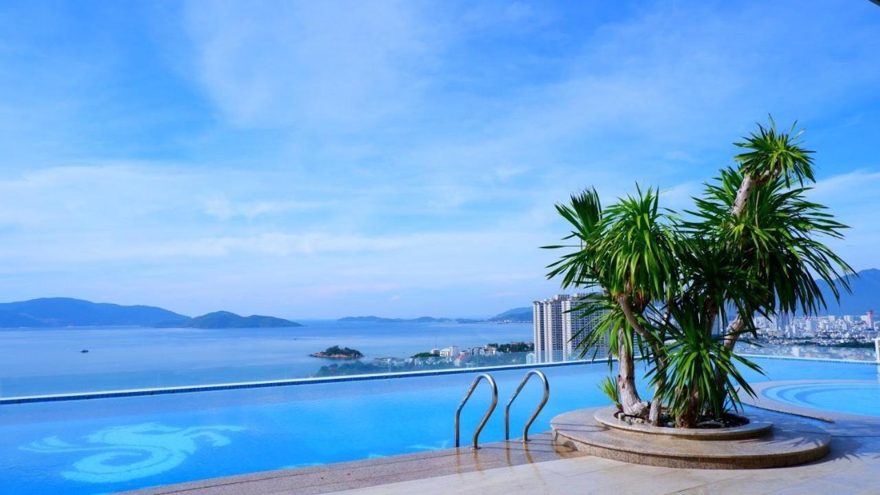 Scenia Bay Apartments Nha Trang Luaran gambar